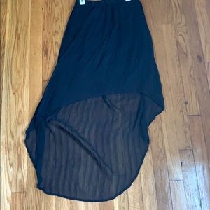 Black high low skirt